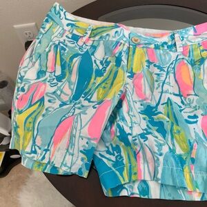 Lilly Pulitzer Jayne shorts size 4